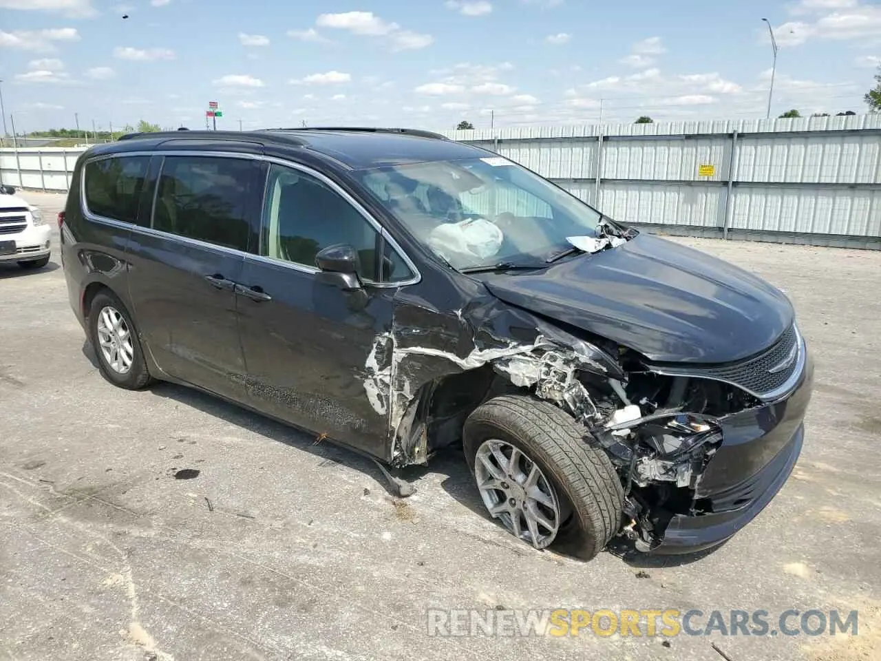 4 fotografías del automóvil dañado 2C4RC1DG0LR264549 CHRYSLER MINIVAN 2020