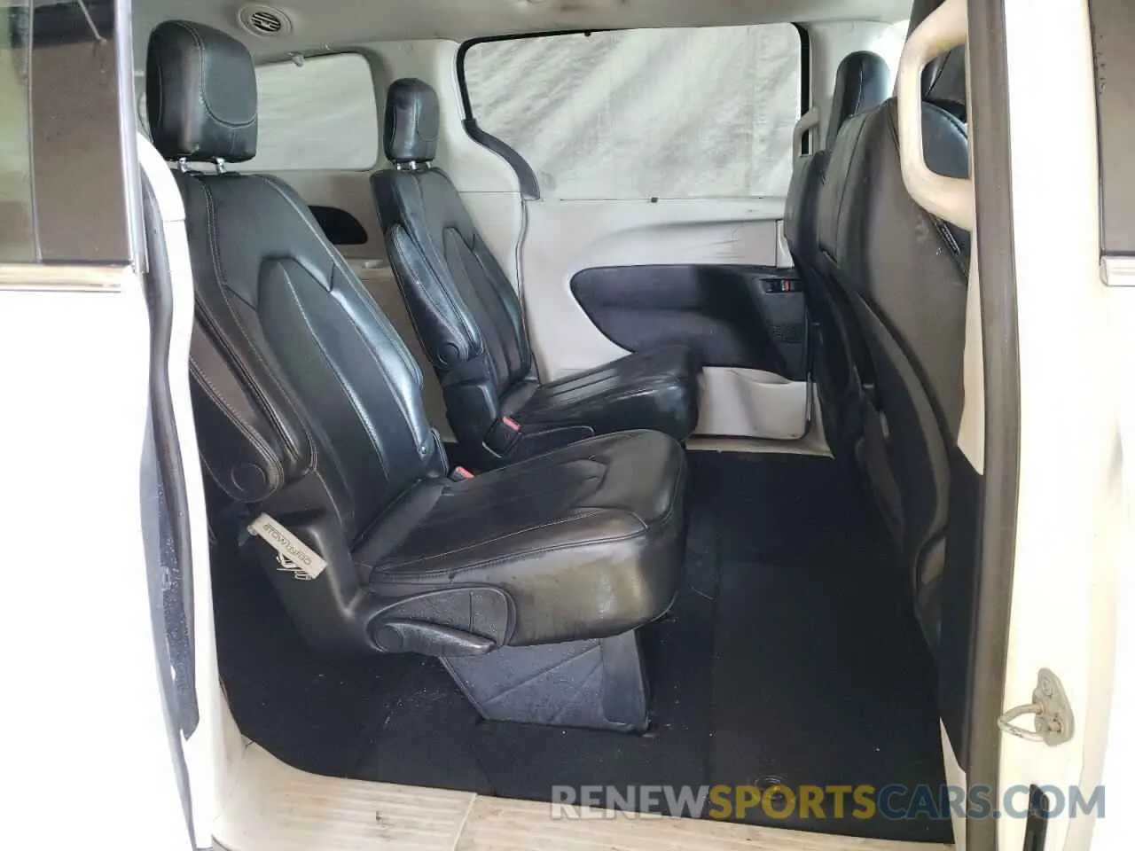 11 fotografías del automóvil dañado 2C4RC1DG1LR268285 CHRYSLER MINIVAN 2020