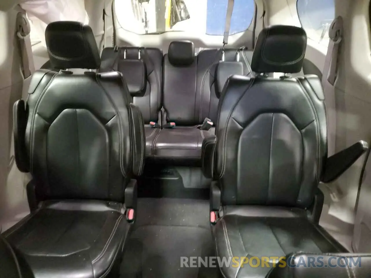 10 fotografías del automóvil dañado 2C4RC1DG2LR172519 CHRYSLER MINIVAN 2020