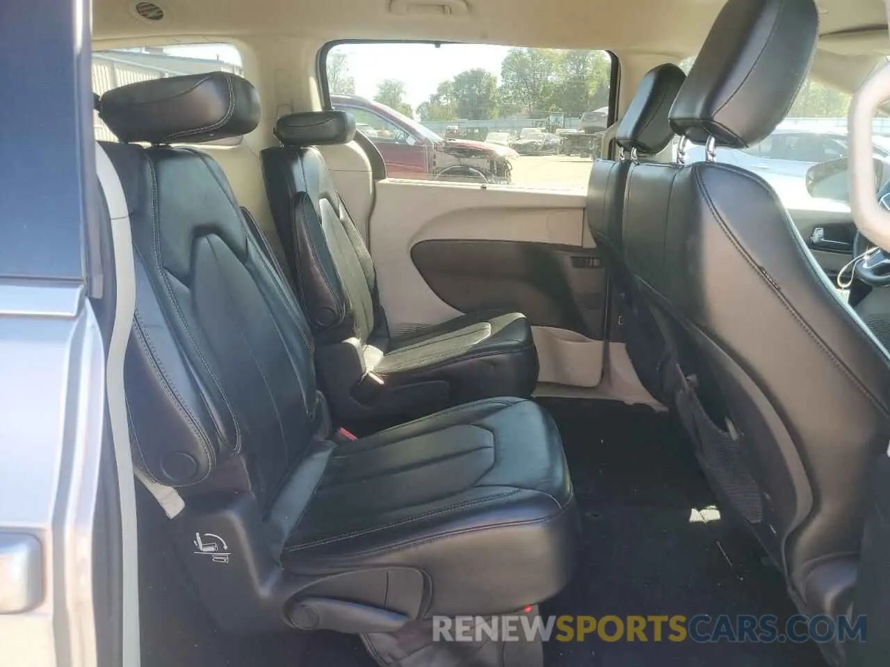 11 fotografías del automóvil dañado 2C4RC1DG3LR148195 CHRYSLER MINIVAN 2020