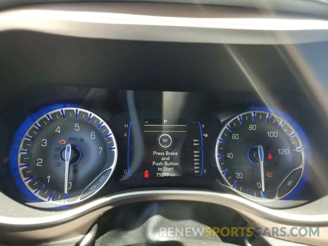 9 fotografías del automóvil dañado 2C4RC1DG5LR261274 CHRYSLER MINIVAN 2020