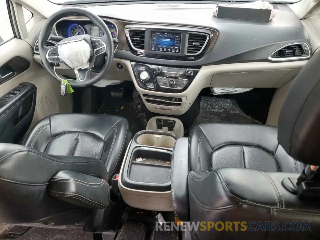 8 fotografías del automóvil dañado 2C4RC1DG6LR176444 CHRYSLER MINIVAN 2020