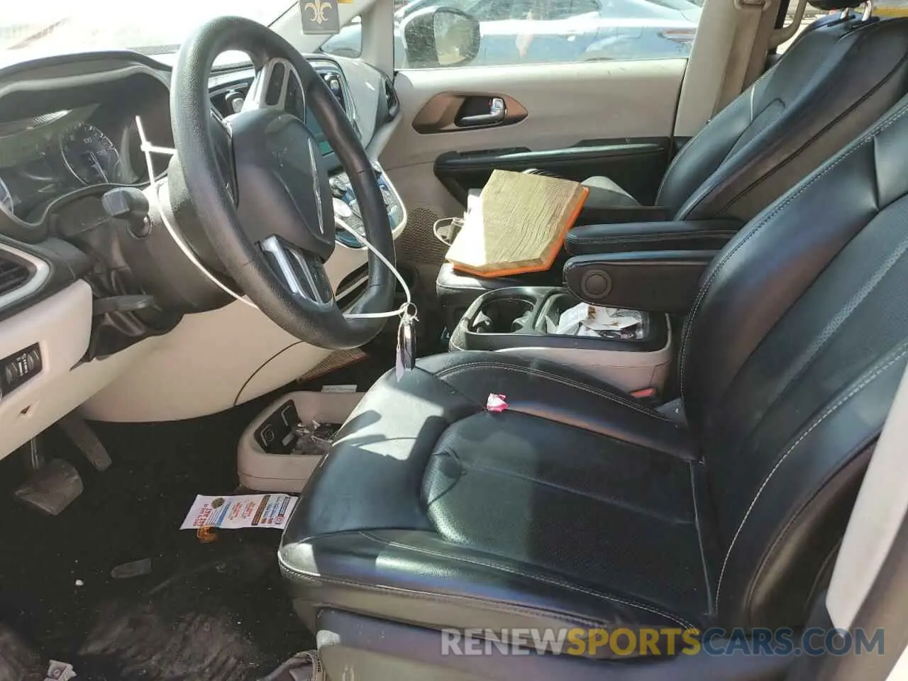 7 fotografías del automóvil dañado 2C4RC1DG8LR156664 CHRYSLER MINIVAN 2020