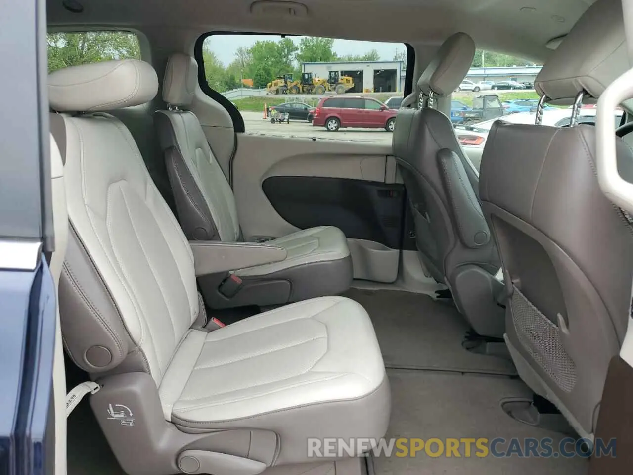 11 fotografías del automóvil dañado 2C4RC1DG9LR172114 CHRYSLER MINIVAN 2020