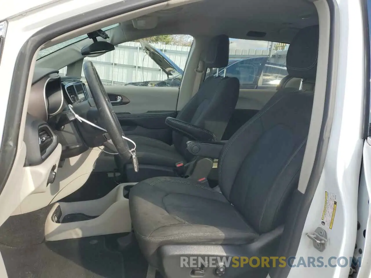 7 fotografías del automóvil dañado 2C4RC1AG2MR552403 CHRYSLER MINIVAN 2021