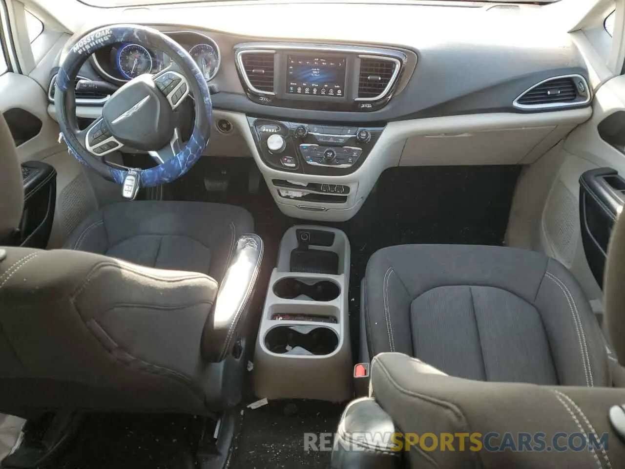 8 fotografías del automóvil dañado 2C4RC1AGXMR535221 CHRYSLER MINIVAN 2021