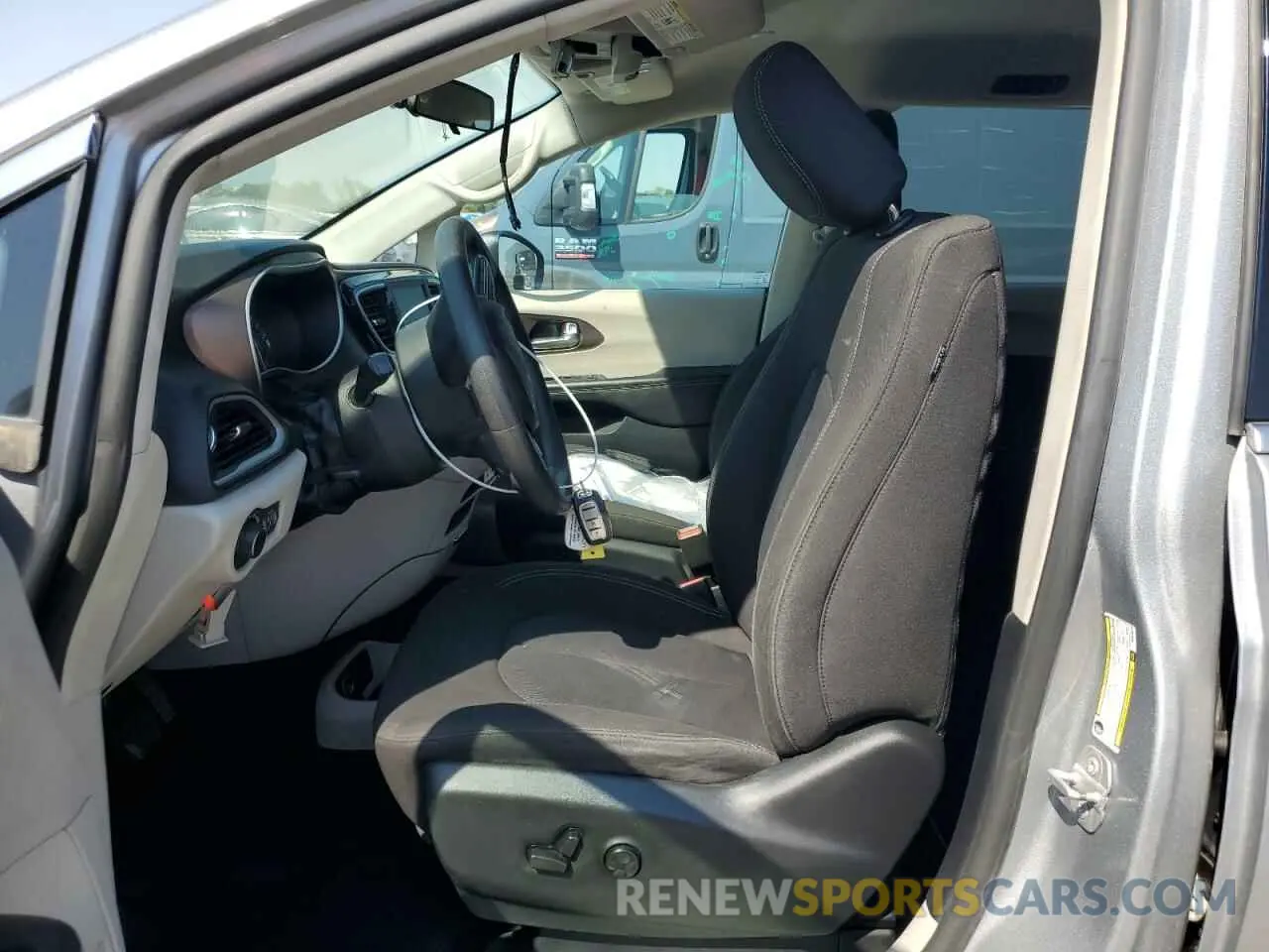 7 fotografías del automóvil dañado 2C4RC1CG6MR580279 CHRYSLER MINIVAN 2021