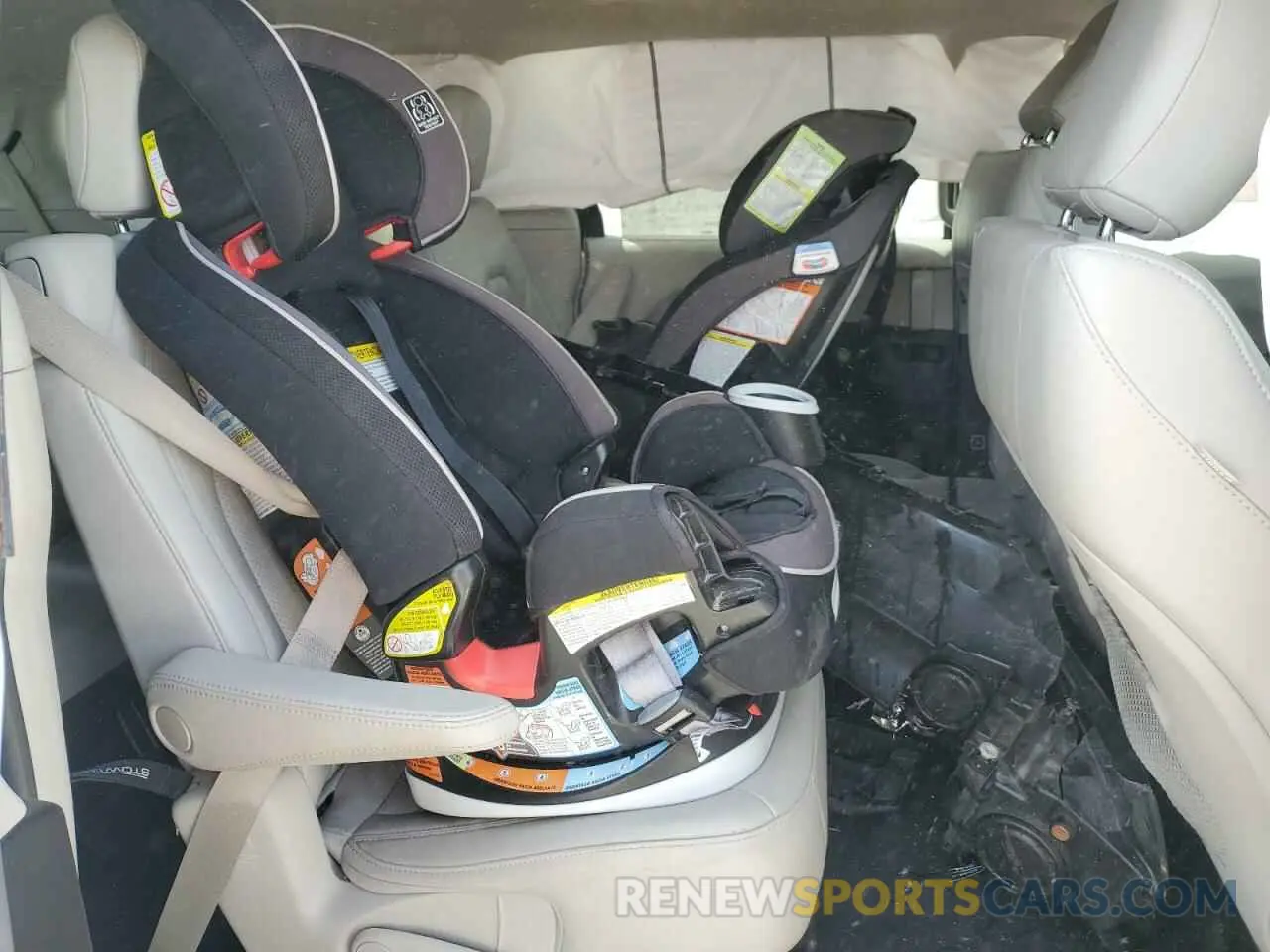 11 fotografías del automóvil dañado 2C4RC1DG0MR537880 CHRYSLER MINIVAN 2021