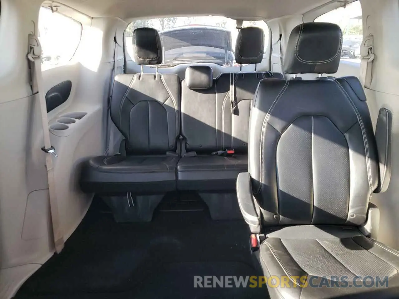 10 fotografías del automóvil dañado 2C4RC1DG2MR534205 CHRYSLER MINIVAN 2021