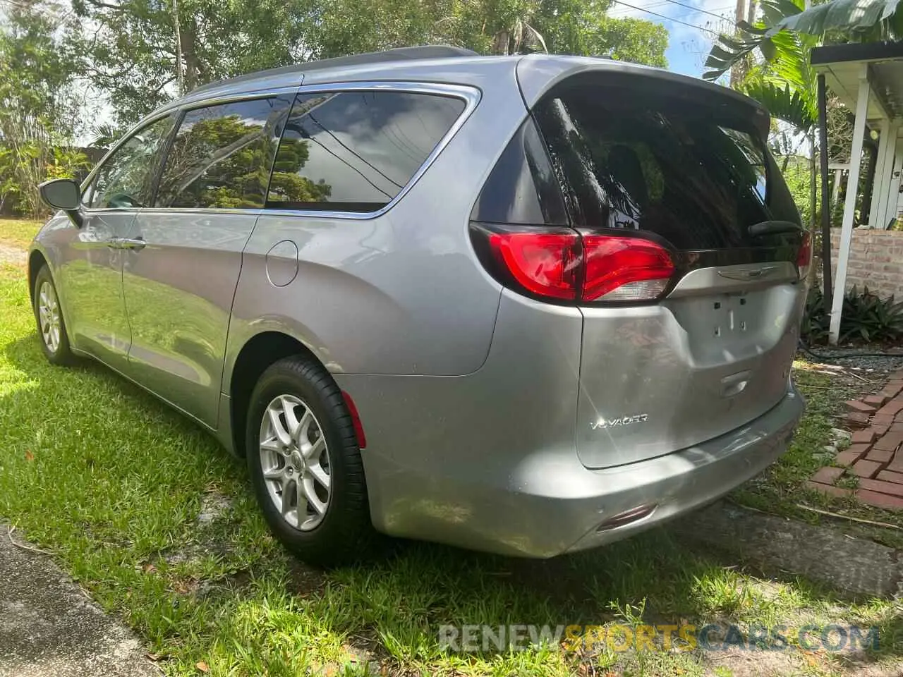 3 fotografías del automóvil dañado 2C4RC1DG3MR555046 CHRYSLER MINIVAN 2021