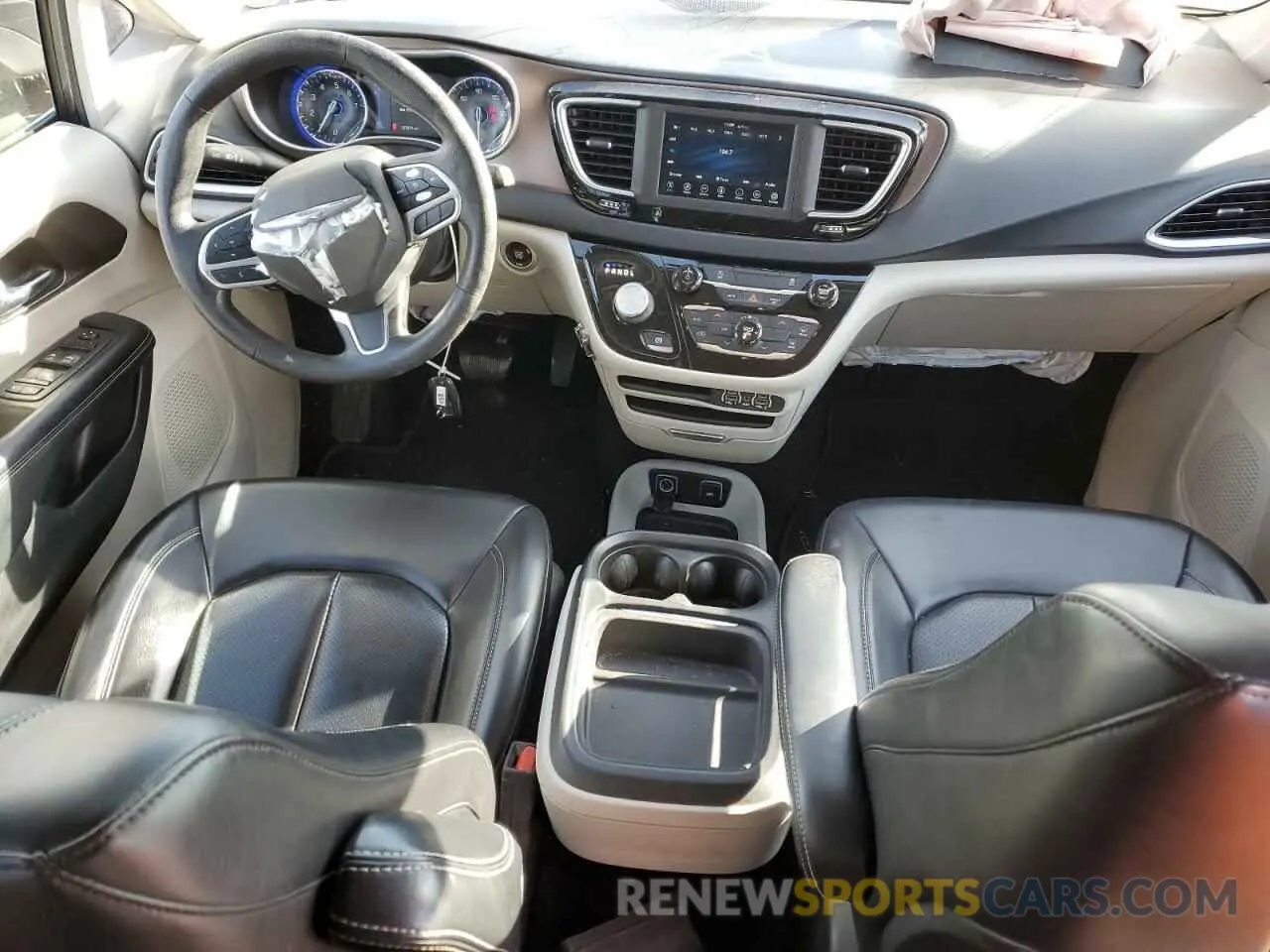 8 fotografías del automóvil dañado 2C4RC1DG4MR520841 CHRYSLER MINIVAN 2021