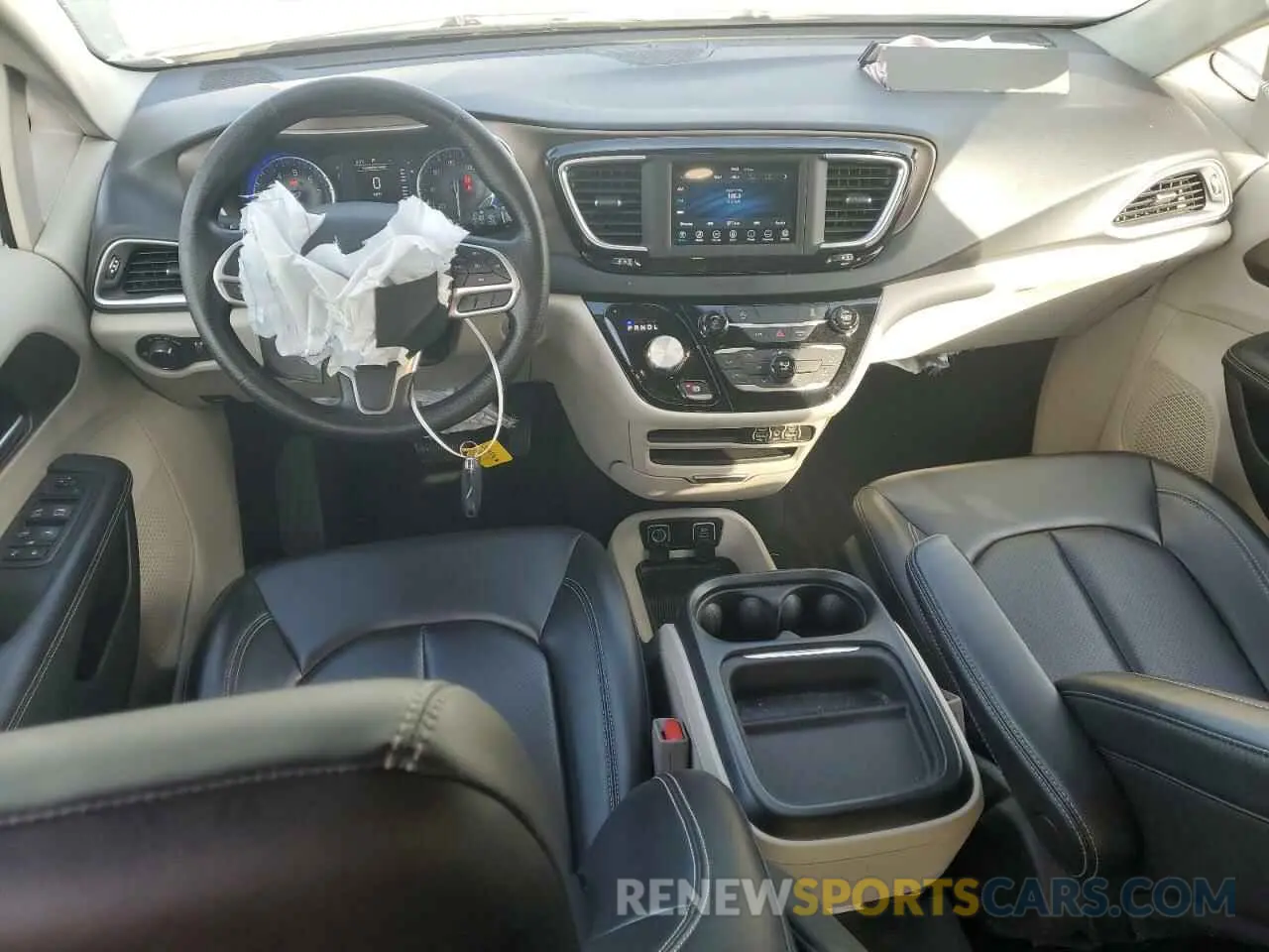 8 fotografías del automóvil dañado 2C4RC1DG5MR603937 CHRYSLER MINIVAN 2021