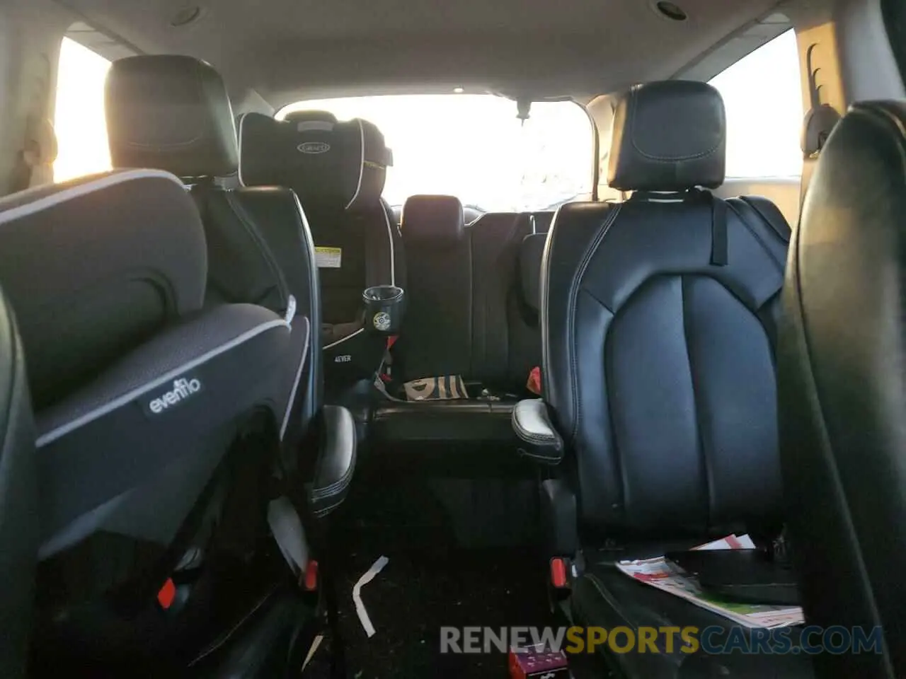 10 fotografías del automóvil dañado 2C4RC1DG7MR538864 CHRYSLER MINIVAN 2021
