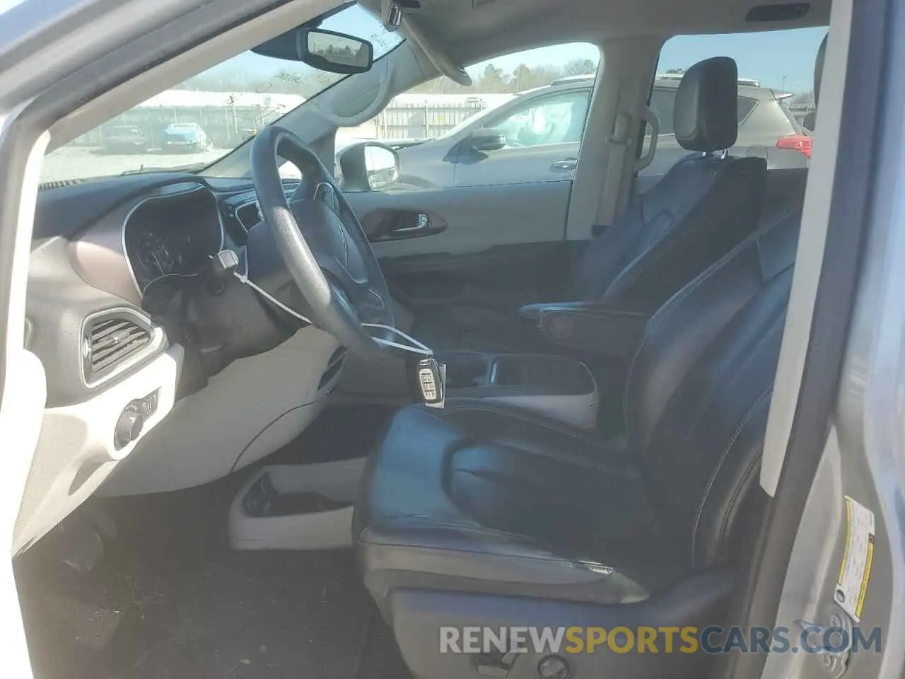 7 fotografías del automóvil dañado 2C4RC1DGXMR505566 CHRYSLER MINIVAN 2021
