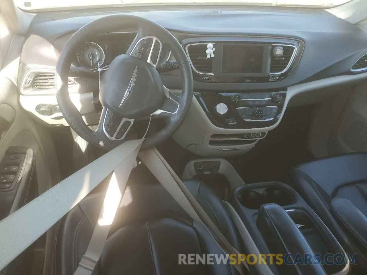 8 fotografías del automóvil dañado 2C4RC1DGXMR505566 CHRYSLER MINIVAN 2021