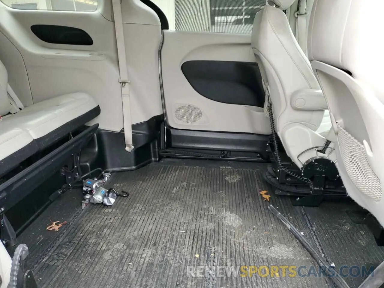 11 fotografías del automóvil dañado 2C4RC1DGXMR523968 CHRYSLER MINIVAN 2021
