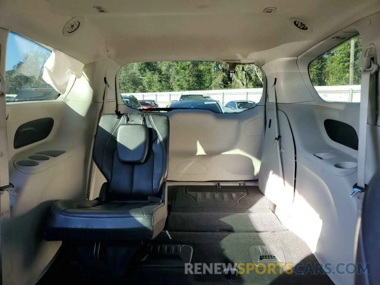 10 fotografías del automóvil dañado 2C4RC1DGXMR532699 CHRYSLER MINIVAN 2021