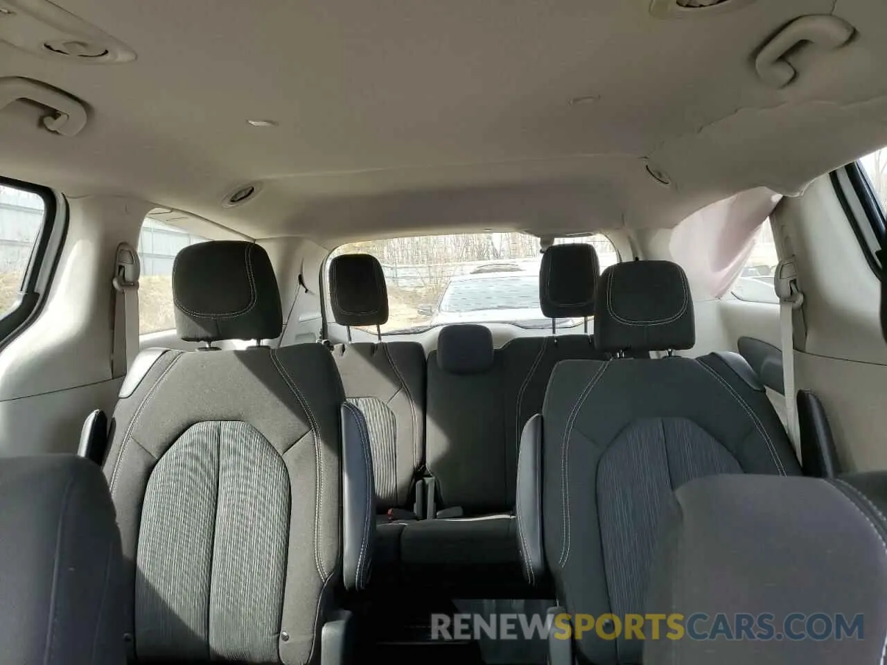 10 fotografías del automóvil dañado 2C4RC1CG0NR104224 CHRYSLER MINIVAN 2022