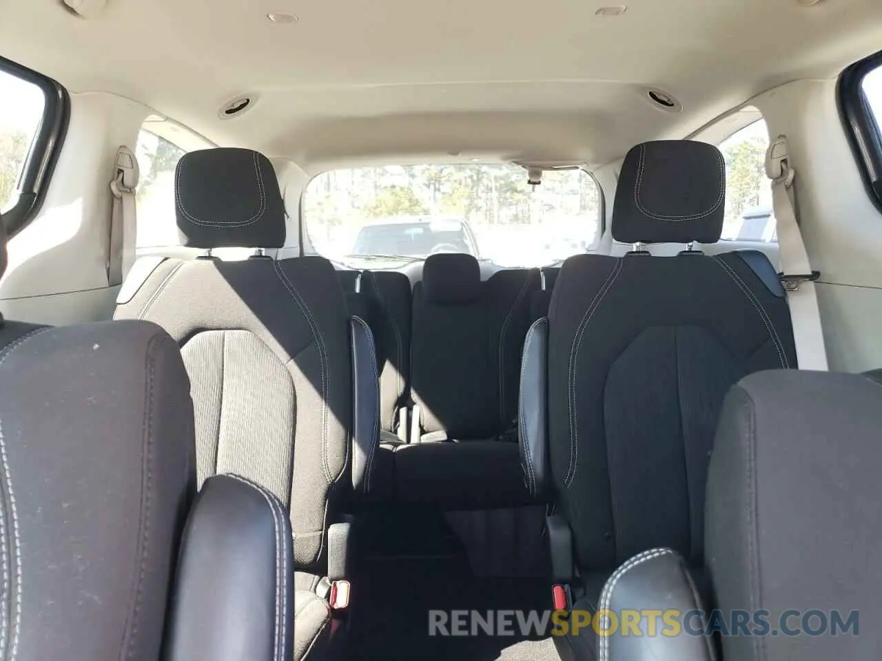 10 fotografías del automóvil dañado 2C4RC1CG2NR235509 CHRYSLER MINIVAN 2022