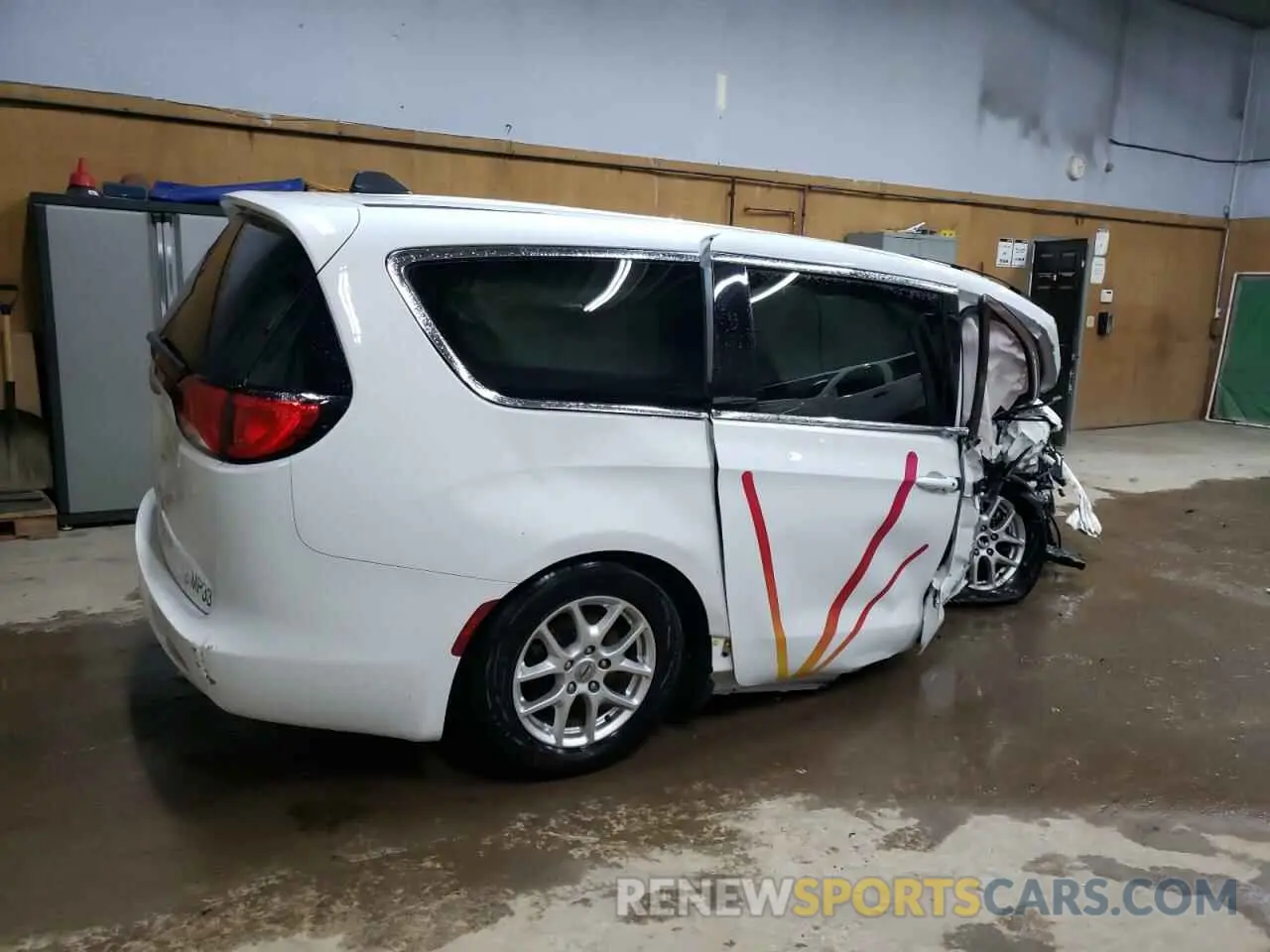 3 fotografías del automóvil dañado 2C4RC1CG7NR104172 CHRYSLER MINIVAN 2022