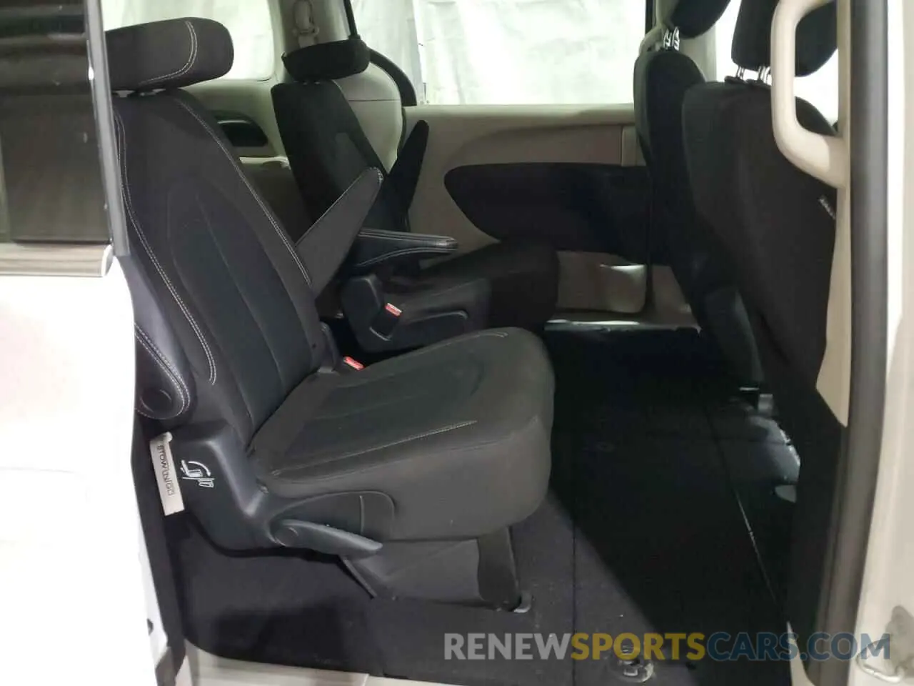 11 fotografías del automóvil dañado 2C4RC1CG7NR192172 CHRYSLER MINIVAN 2022