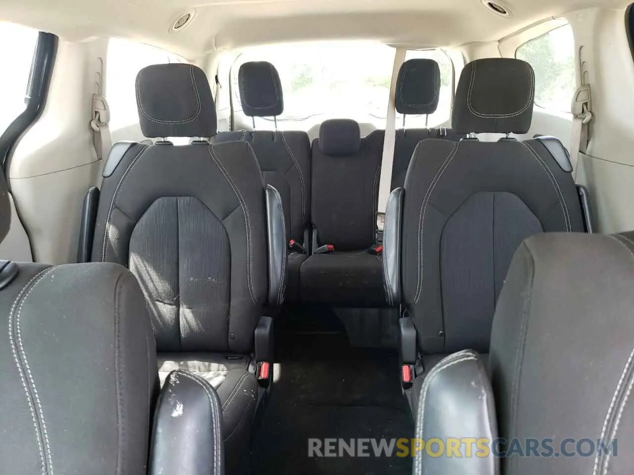 10 fotografías del automóvil dañado 2C4RC1CGXNR218960 CHRYSLER MINIVAN 2022