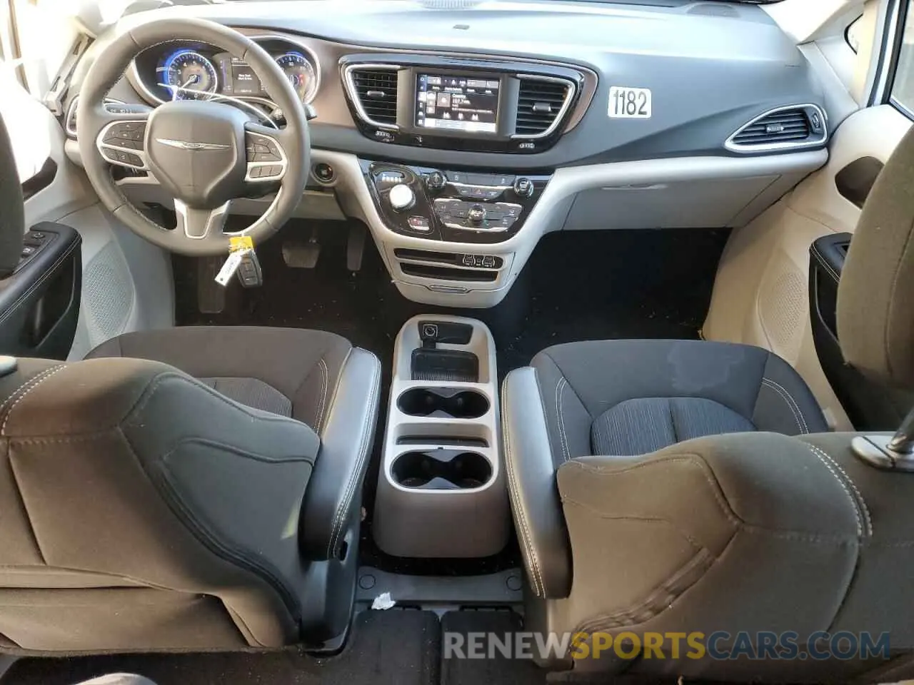 8 fotografías del automóvil dañado 2C4RC1CG2PR568215 CHRYSLER MINIVAN 2023