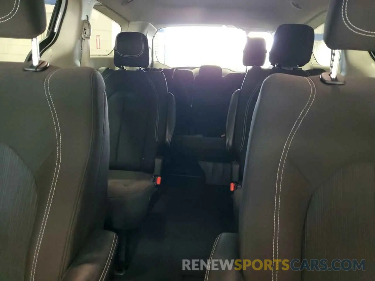 10 fotografías del automóvil dañado 2C4RC1CG5PR520286 CHRYSLER MINIVAN 2023