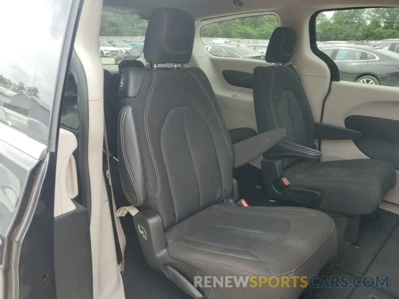 11 fotografías del automóvil dañado 2C4RC1CG5PR525231 CHRYSLER MINIVAN 2023
