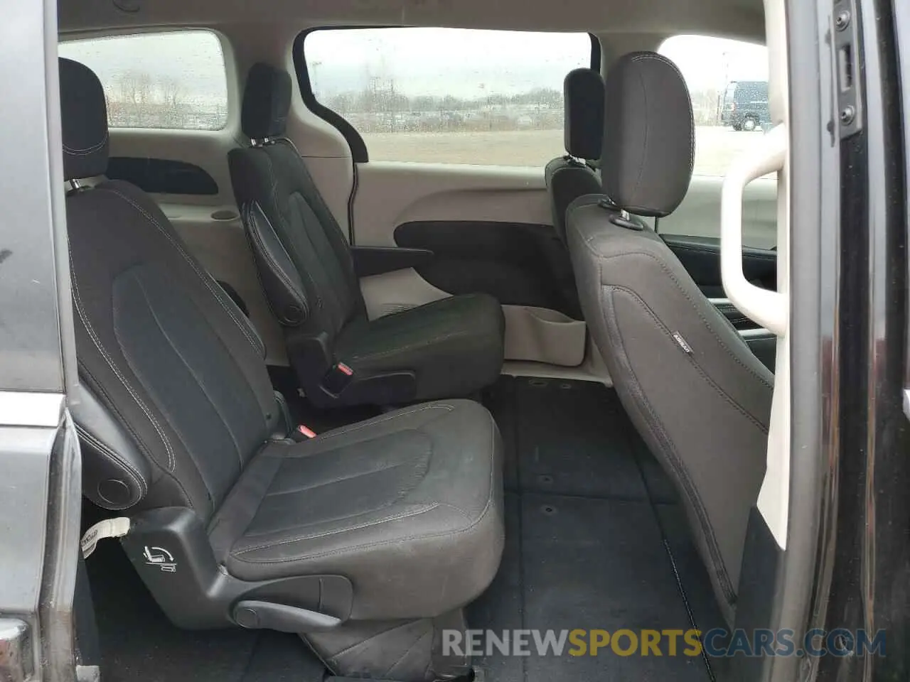 12 fotografías del automóvil dañado 2C4RC1CG5PR534446 CHRYSLER MINIVAN 2023