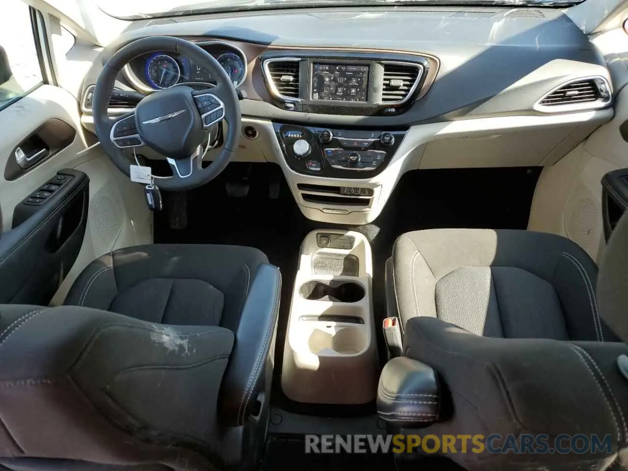 8 fotografías del automóvil dañado 2C4RC1CG5PR608142 CHRYSLER MINIVAN 2023