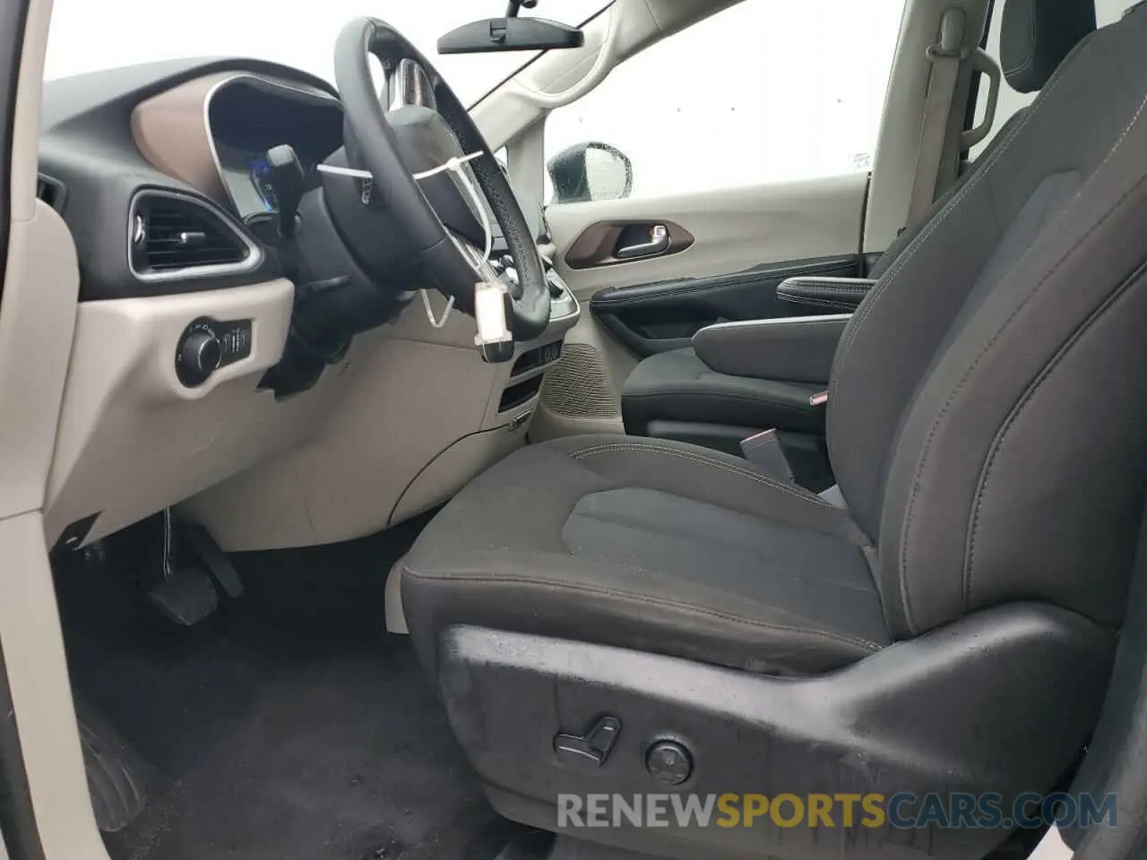7 fotografías del automóvil dañado 2C4RC1CG9PR515558 CHRYSLER MINIVAN 2023
