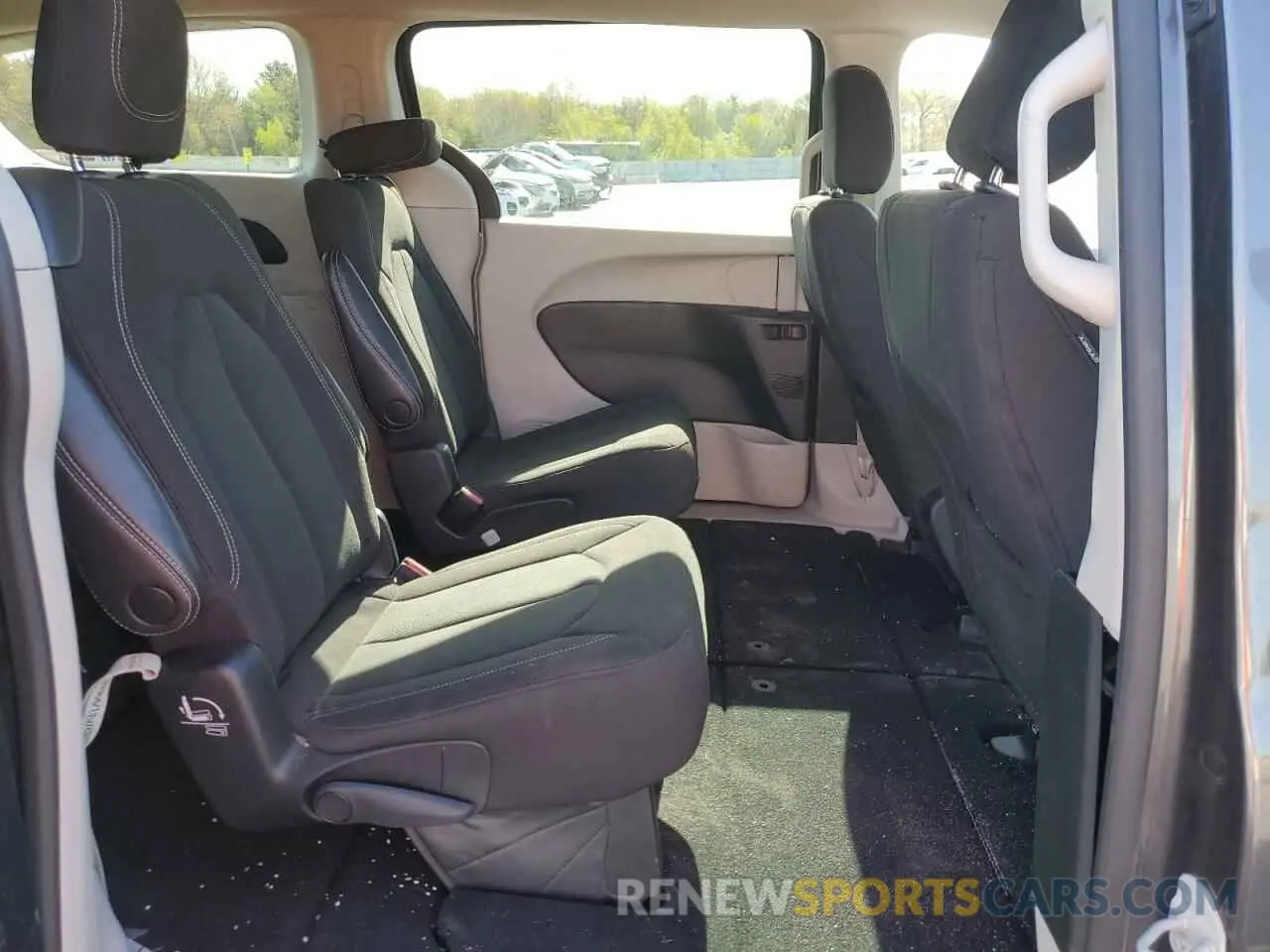 11 fotografías del automóvil dañado 2C4RC1CGXPR566275 CHRYSLER MINIVAN 2023