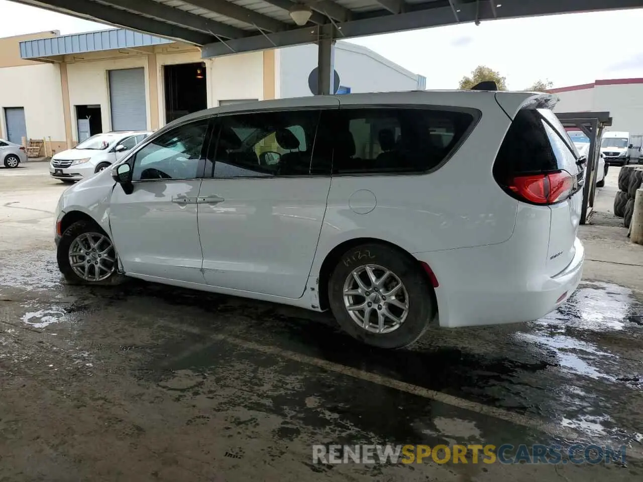 2 fotografías del automóvil dañado 2C4RC1CGXPR601803 CHRYSLER MINIVAN 2023