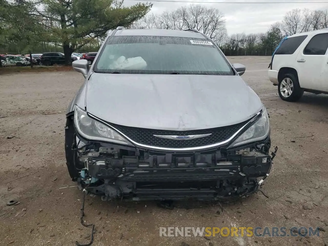5 fotografías del automóvil dañado 2C4RC1BG0KR560169 CHRYSLER PACIFICA 2019