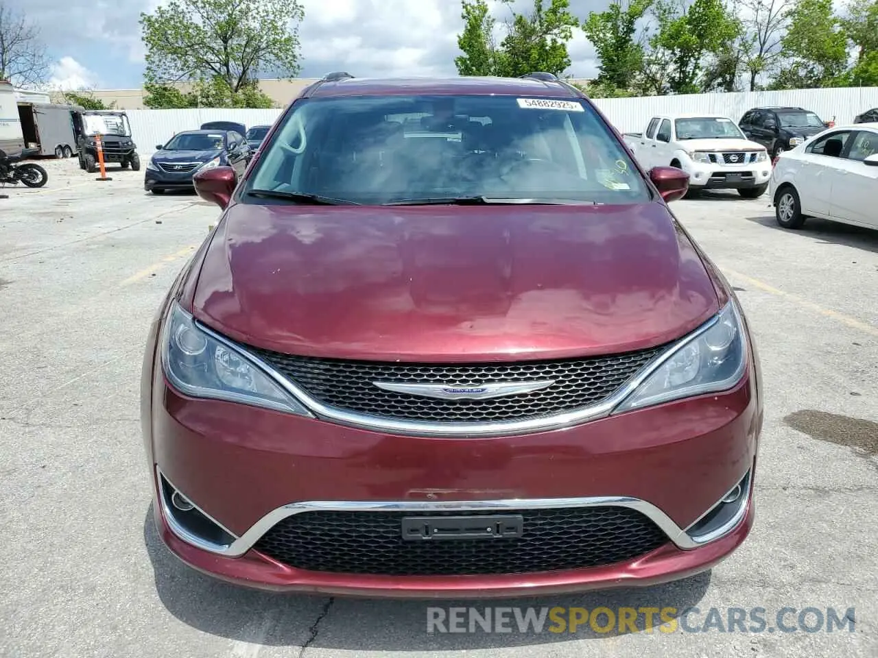 5 fotografías del automóvil dañado 2C4RC1BG0KR560947 CHRYSLER PACIFICA 2019