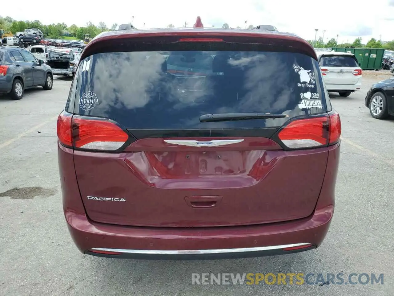6 fotografías del automóvil dañado 2C4RC1BG0KR560947 CHRYSLER PACIFICA 2019