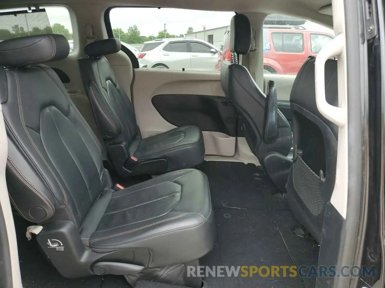 11 fotografías del automóvil dañado 2C4RC1BG0KR593169 CHRYSLER PACIFICA 2019