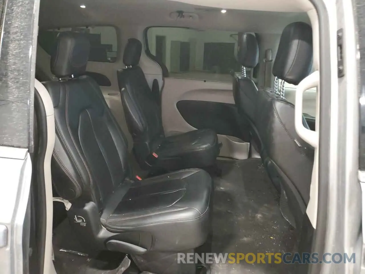 11 fotografías del automóvil dañado 2C4RC1BG0KR714735 CHRYSLER PACIFICA 2019