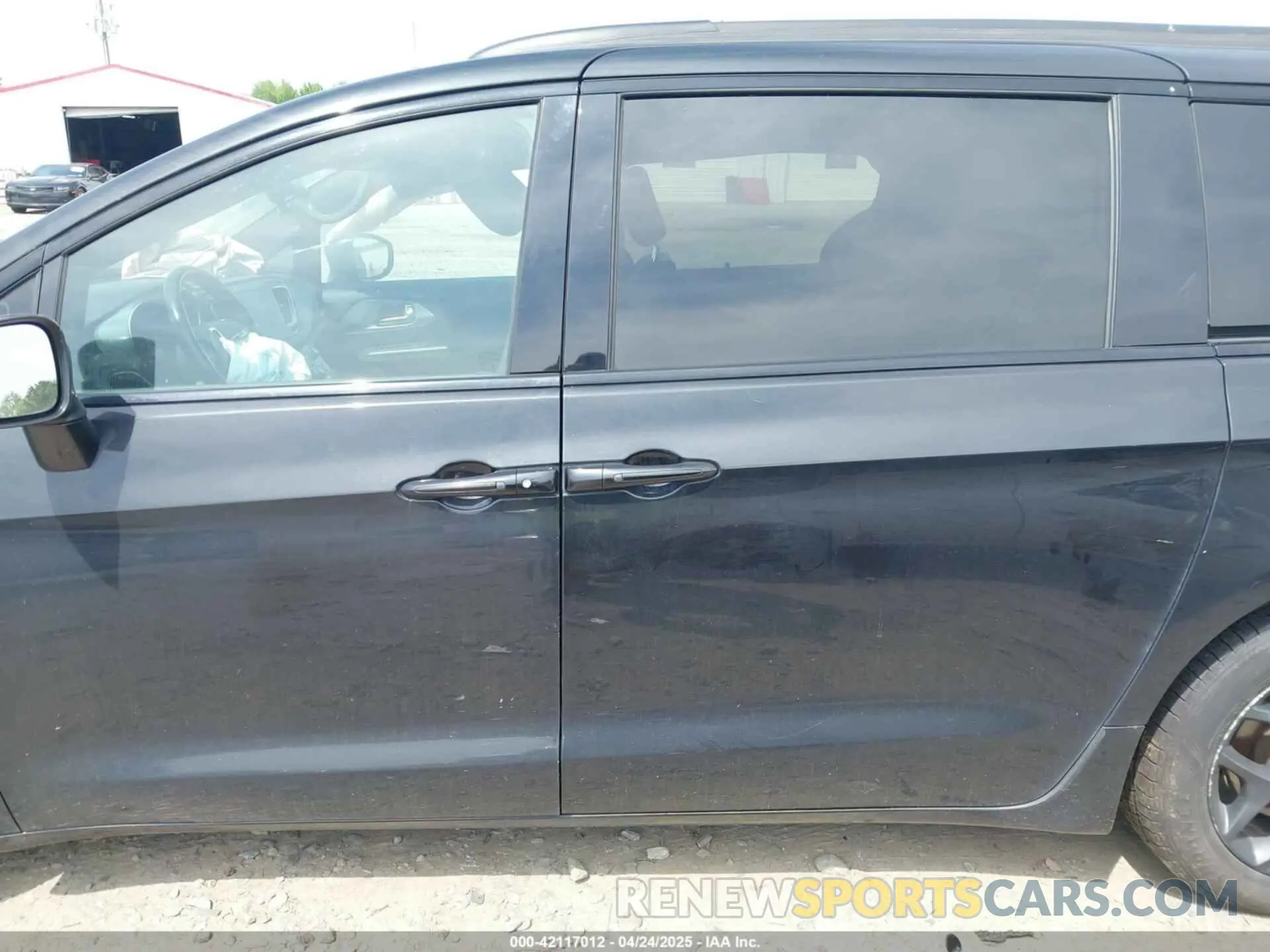 14 fotografías del automóvil dañado 2C4RC1BG0KR714914 CHRYSLER PACIFICA 2019