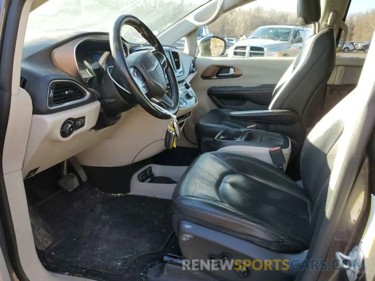 7 fotografías del automóvil dañado 2C4RC1BG1KR555384 CHRYSLER PACIFICA 2019