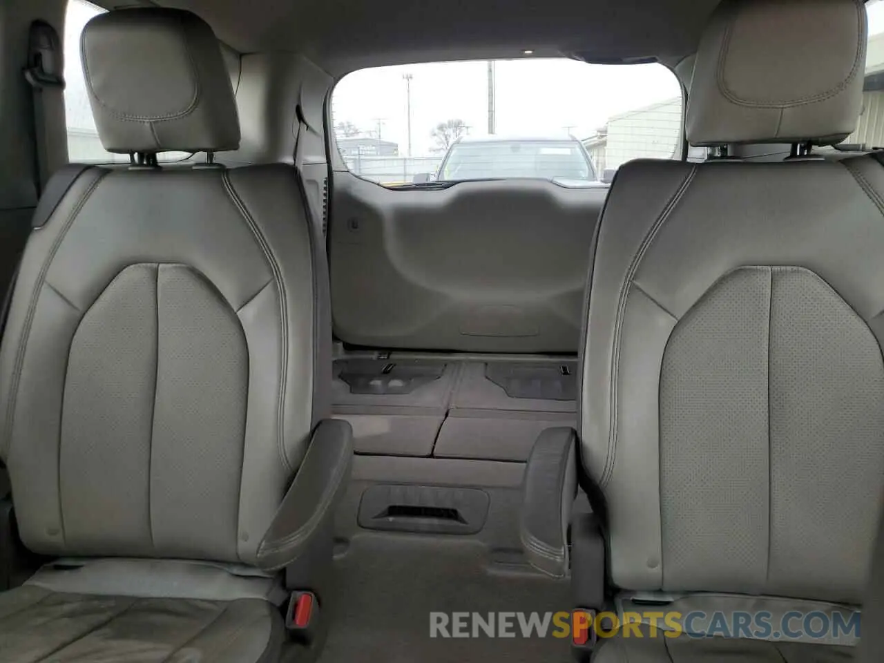 10 fotografías del automóvil dañado 2C4RC1BG1KR592838 CHRYSLER PACIFICA 2019