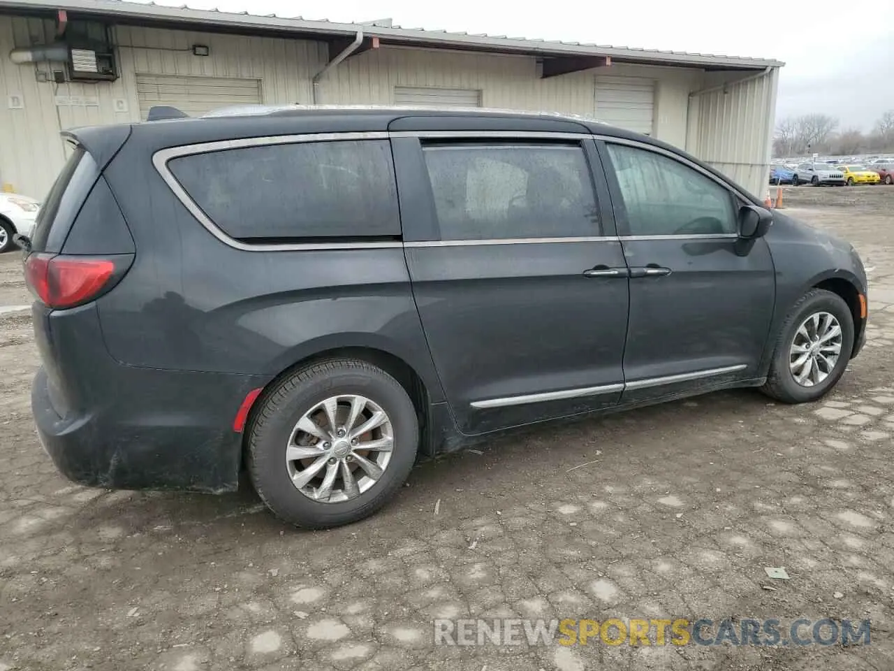 3 fotografías del automóvil dañado 2C4RC1BG1KR592838 CHRYSLER PACIFICA 2019