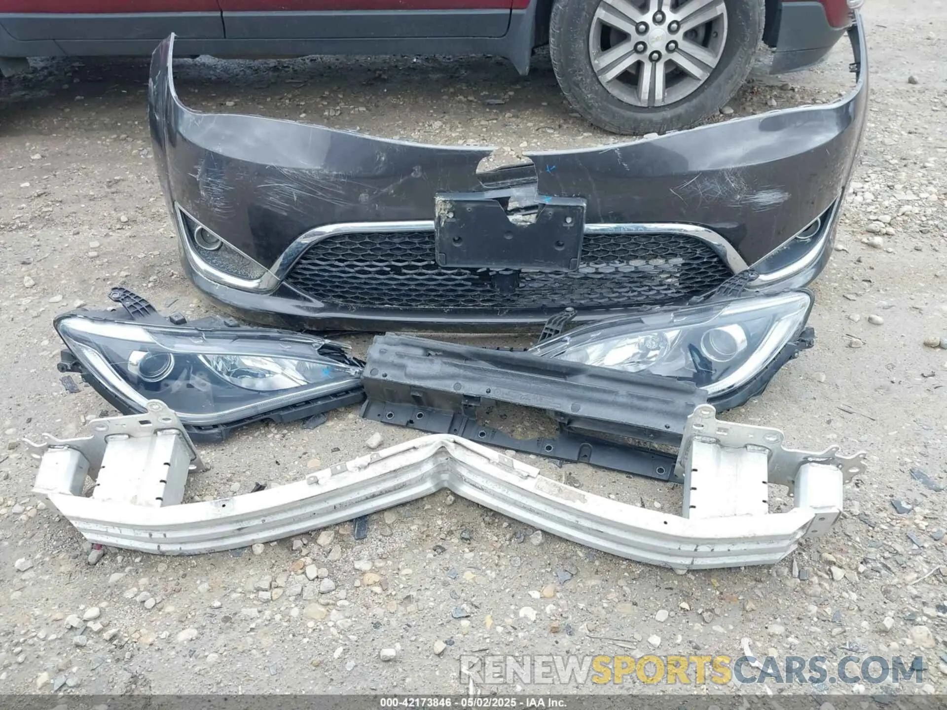 12 fotografías del automóvil dañado 2C4RC1BG1KR715411 CHRYSLER PACIFICA 2019