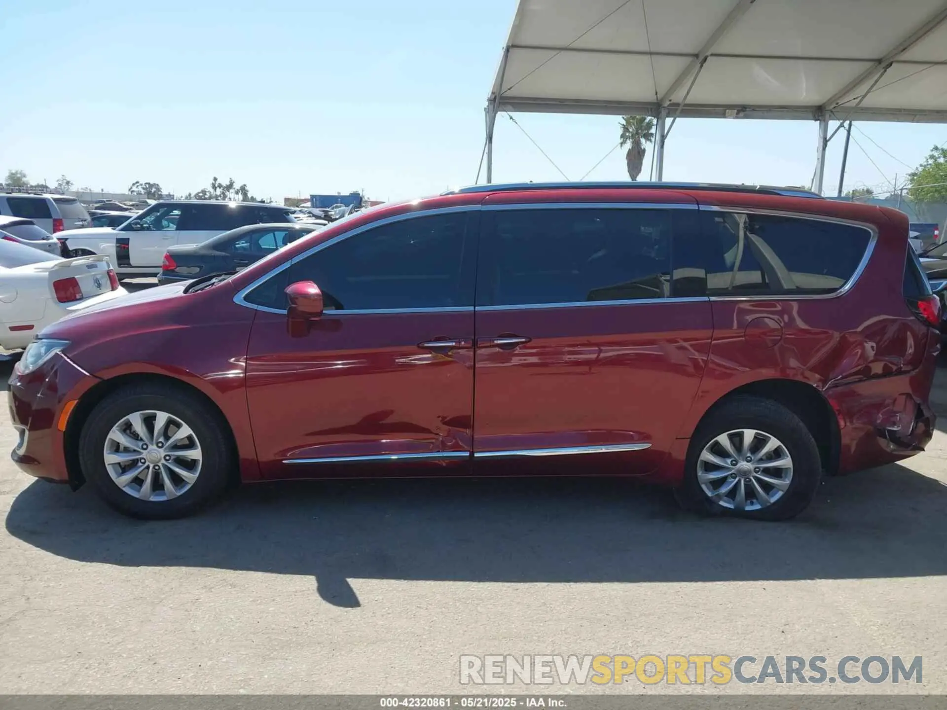 14 fotografías del automóvil dañado 2C4RC1BG2KR554891 CHRYSLER PACIFICA 2019
