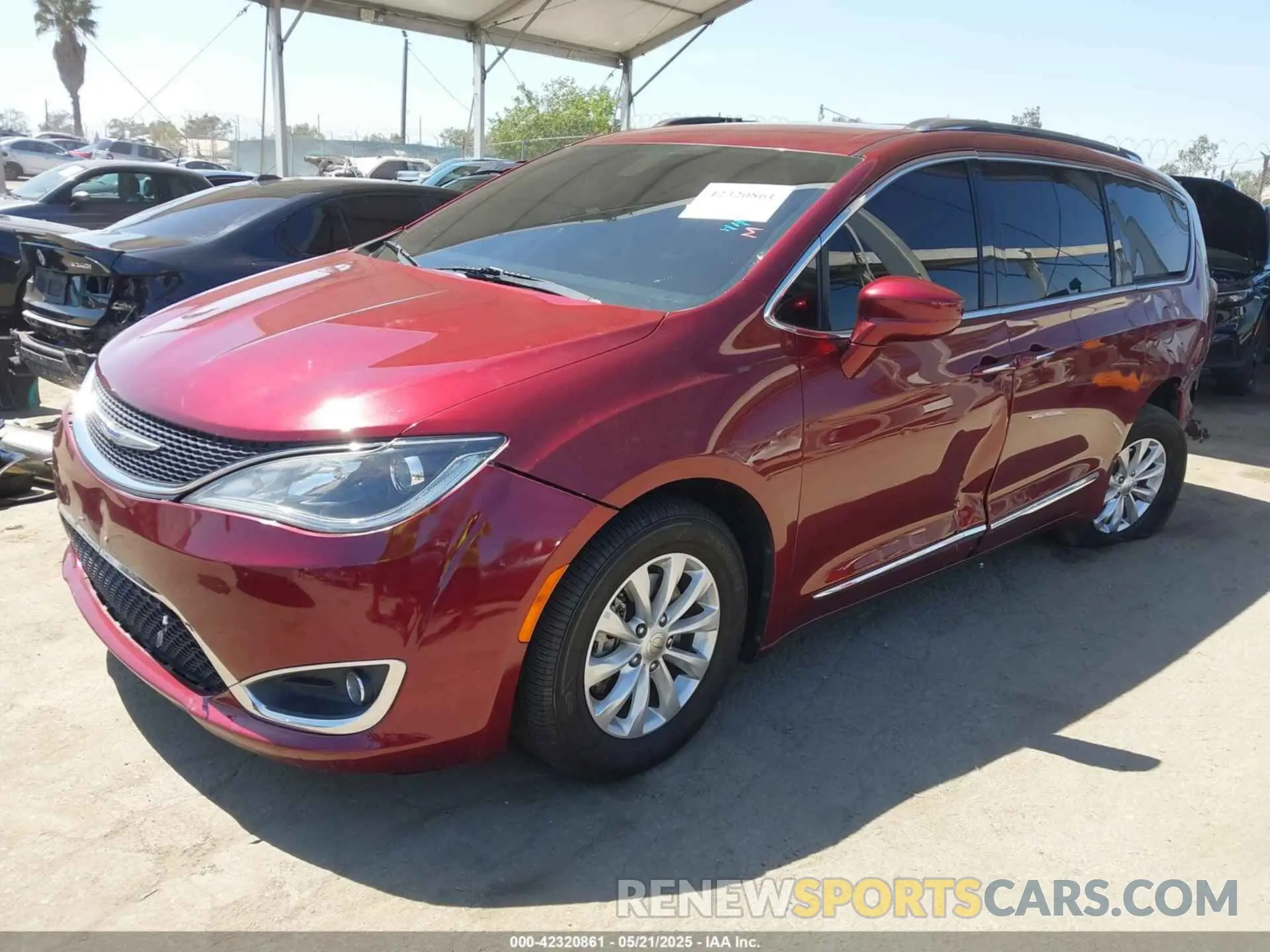 2 fotografías del automóvil dañado 2C4RC1BG2KR554891 CHRYSLER PACIFICA 2019