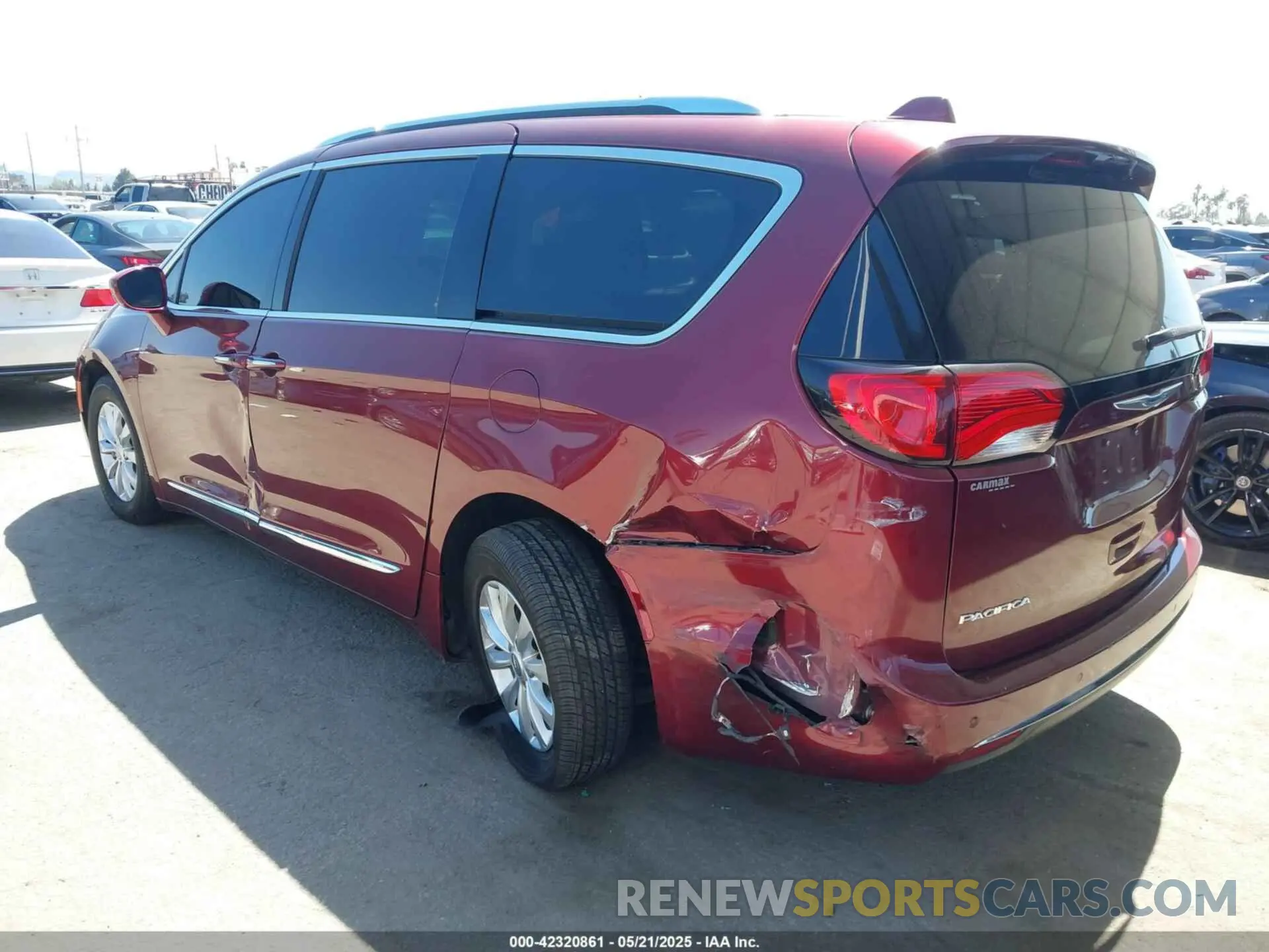 3 fotografías del automóvil dañado 2C4RC1BG2KR554891 CHRYSLER PACIFICA 2019