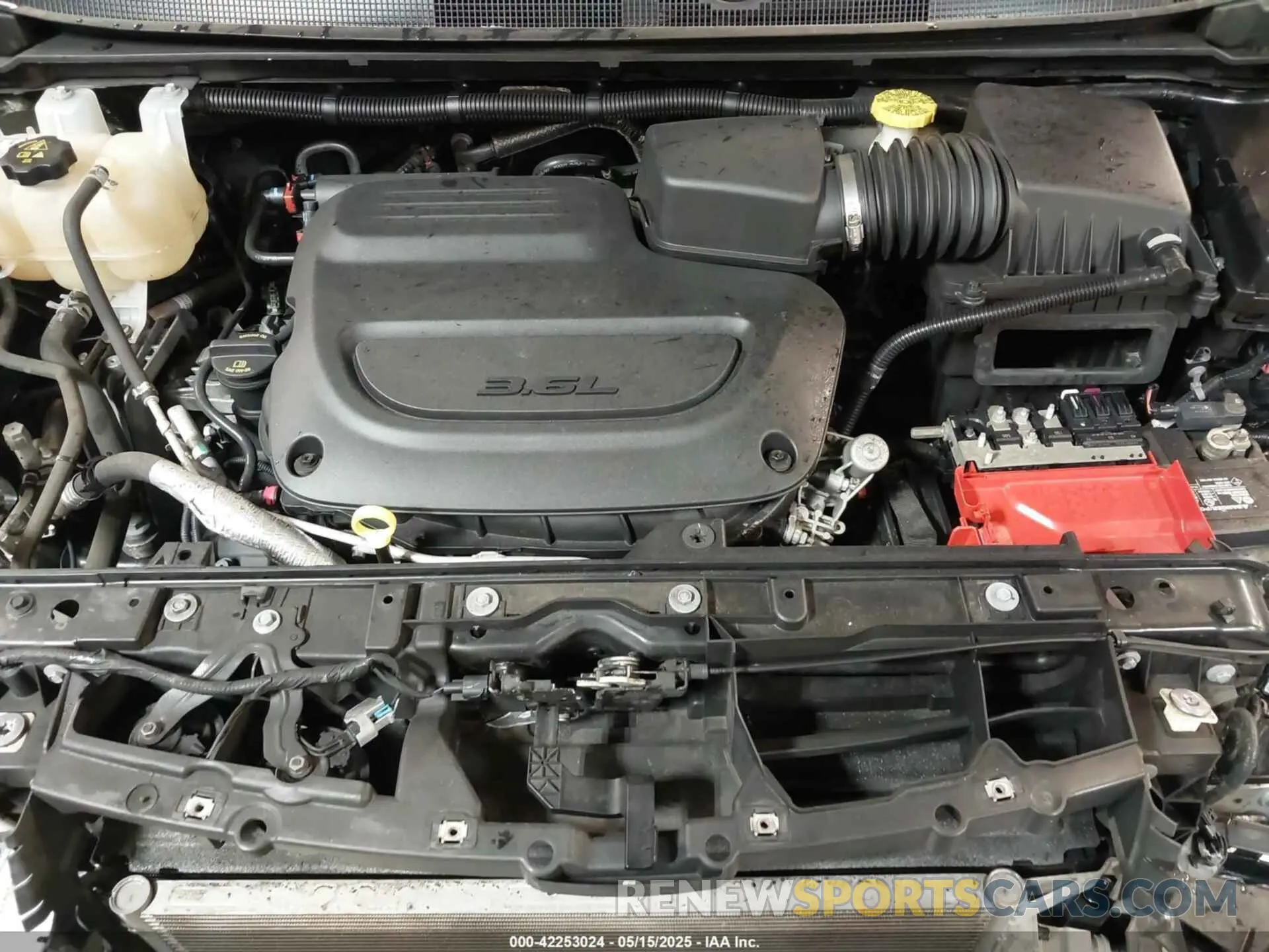 10 fotografías del automóvil dañado 2C4RC1BG2KR604527 CHRYSLER PACIFICA 2019
