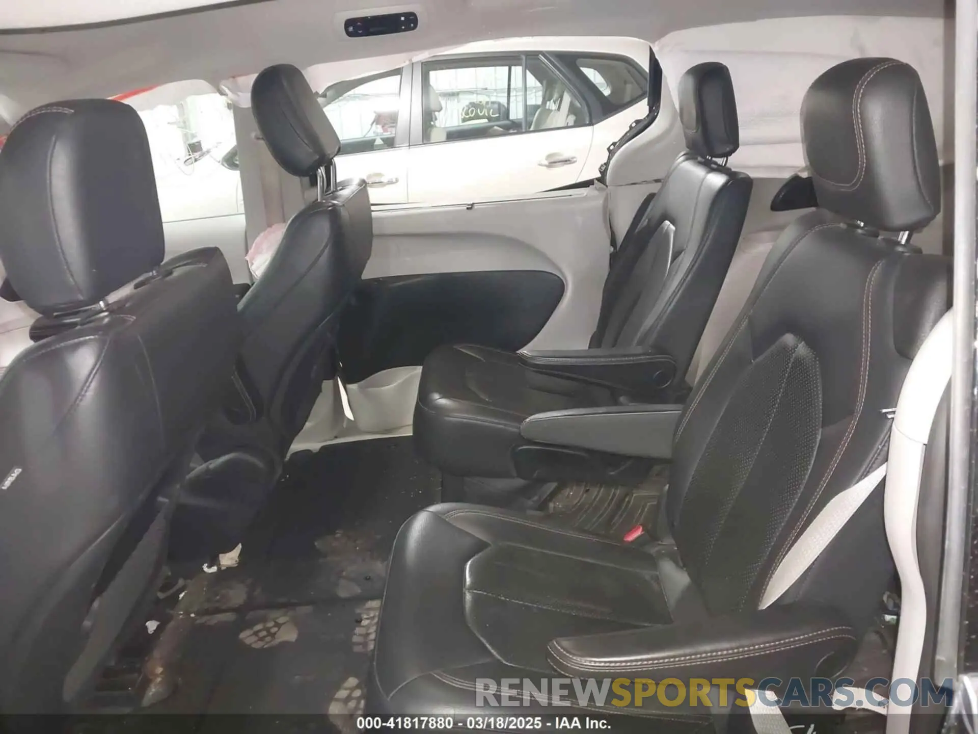 8 fotografías del automóvil dañado 2C4RC1BG2KR730791 CHRYSLER PACIFICA 2019
