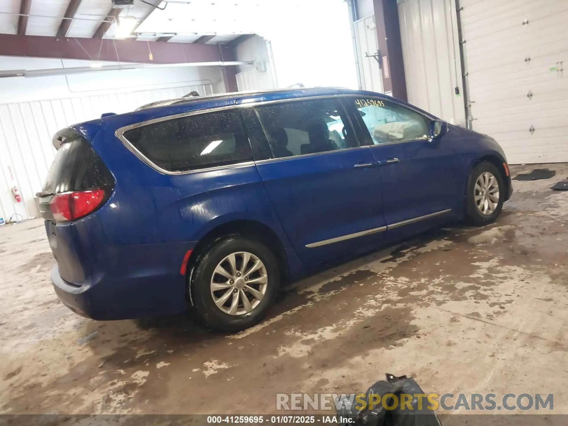 4 fotografías del automóvil dañado 2C4RC1BG3KR589018 CHRYSLER PACIFICA 2019